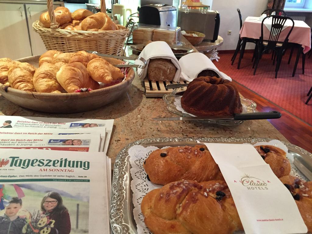 Austria Classic Hotel Heiligkreuz Hall in Tirol Luaran gambar